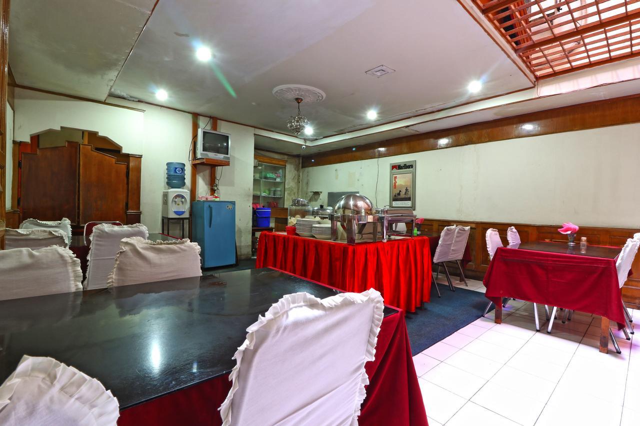 Hotel Sumatera Медан Екстер'єр фото