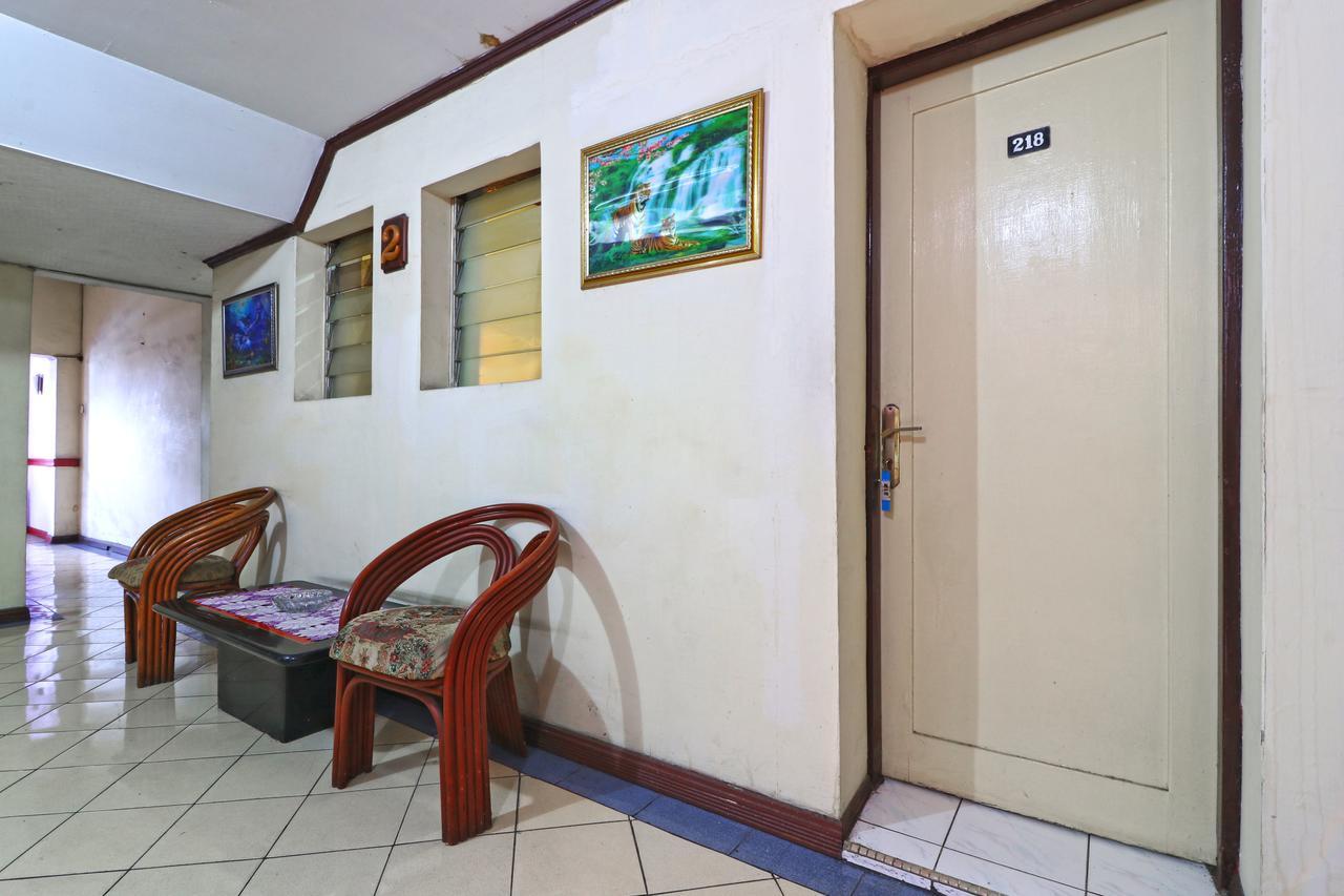 Hotel Sumatera Медан Екстер'єр фото